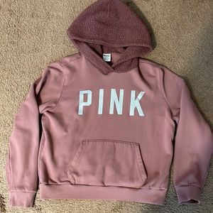 Dusty rose sweatshirt and pant set in good condition very comfortable